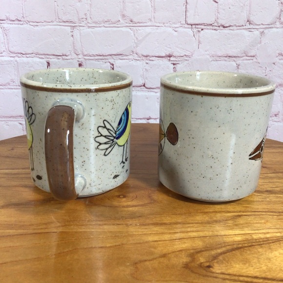 Vintage Speckled Stoneware Hand Painted Bird and Fish Mug Pair - Picture 2 of 8